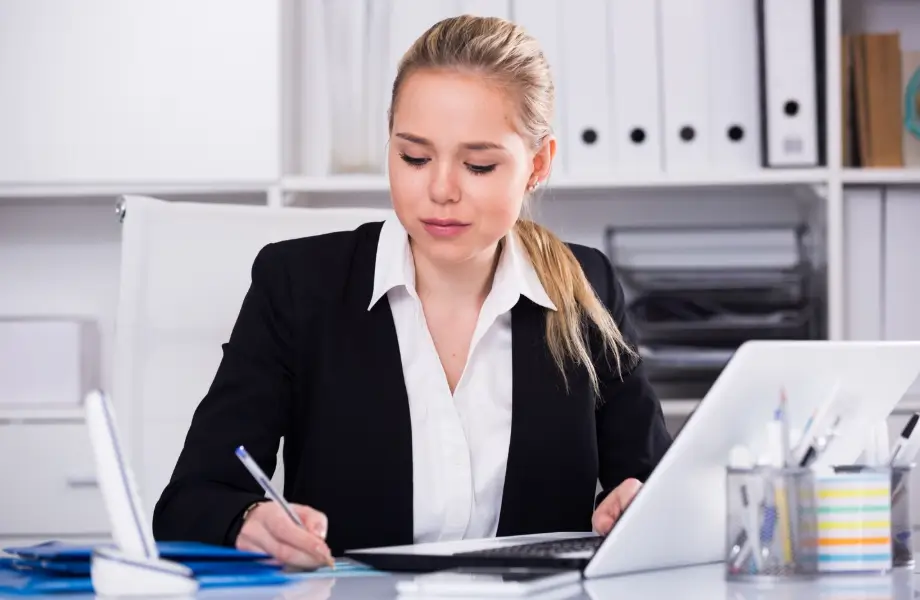 Signs You Need Professional Bookkeeping Service